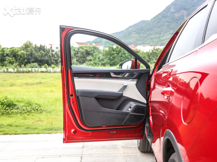 2022Դ DM-p 215KM Ş