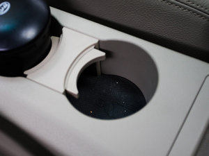 2011款2.4L 自动尊享版 空间座椅