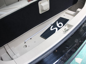 2011款2.4L 自动尊享版 空间座椅