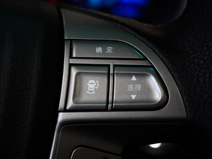2011款2.4L 自动尊享版 中控区
