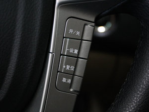 2011款2.4L 自动尊享版 中控区
