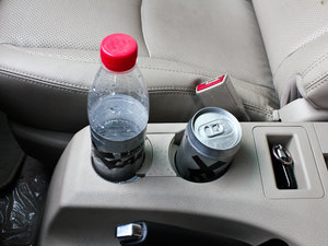 2011款2.0L 手动尊贵版 空间座椅