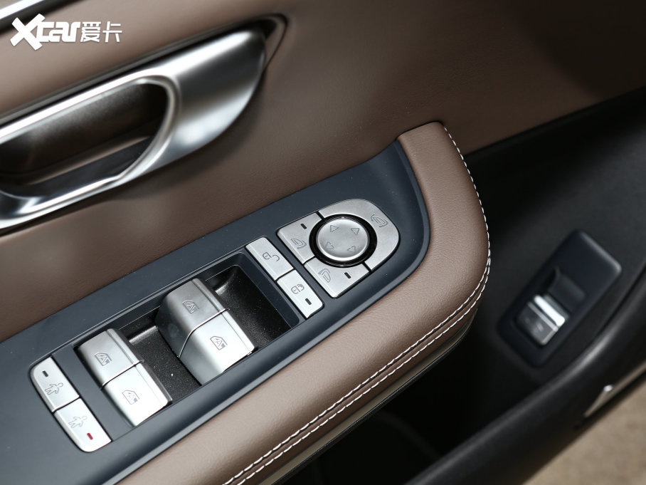 2023��hEV EV ��܊�� 506KM ǰ�(q��)���F��