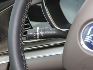 2023EV ܊ 715KM ǰ(q)s п؅^(q)