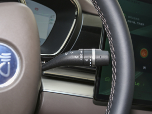 2023EV ܊ 715KM ǰ(q)s п؅^(q)