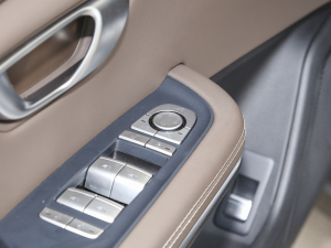 2023EV ܊ 715KM ǰs п؅^