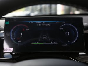 2023款冠军版 610KM卓越型 仪表