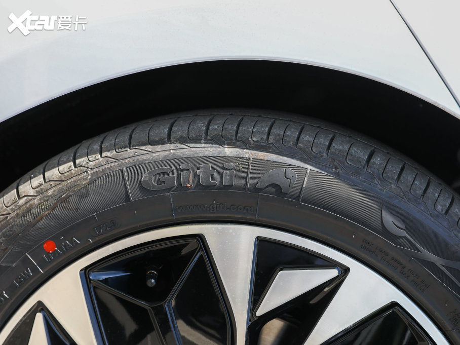 2023��� ��܊�� 550km ��Ӣ��