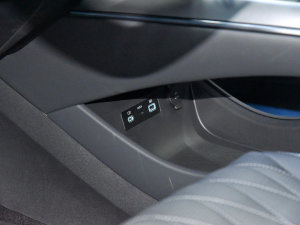 2023܊ 700km F п؅^