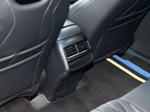 2023܊ 700km F п؅^