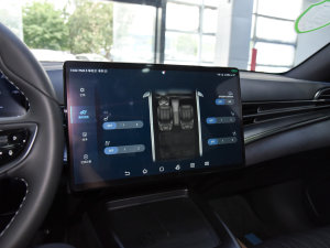 2023܊ 700km F п؅^