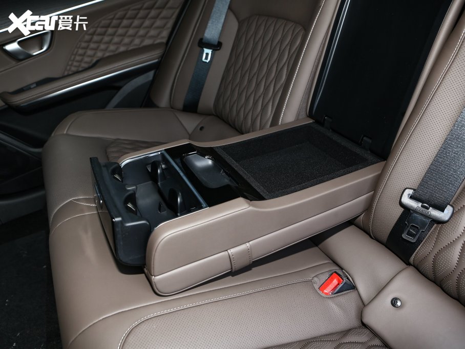 2023h DM-i ܊ 200KM Ş