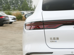 2023DM-i ܊ 121KM F ^