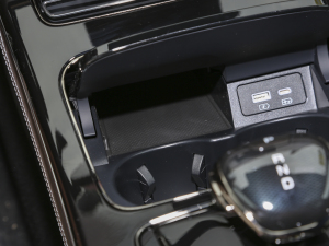 2023DM-i ܊ 121KM F g