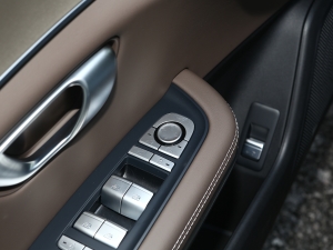 2023DM-i ܊ 200KM  п؅^