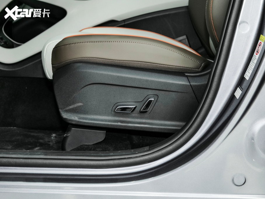 2023款宋pro 新能源 冠军版 DM-i 110KM卓越型