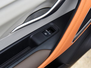 2023款冠军版 DM-i 110KM超越型 后排车窗控制区
