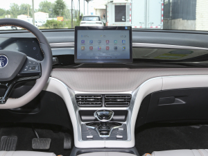 2023款冠军版 DM-i 71KM领先型 中控台