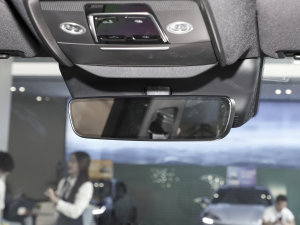 2023款冠军版 EV 605KM 旗舰PLUS 车内后视镜