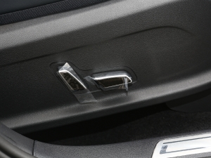 2023܊ EV 520KM Ş g