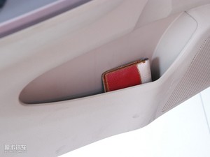 20101.8L Ԅ(dng)Ş ǰT(mn)(ch)g