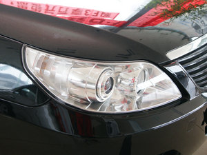 2010款2.0L 手动尊贵型 细节外观