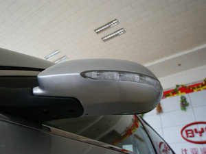 2010款2.0L 手动尊贵型 细节外观