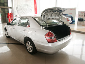2010款2.0L 手动尊贵型 空间座椅
