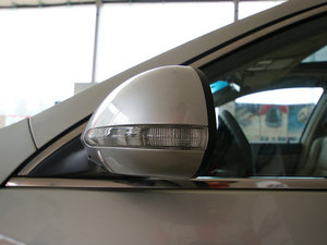 2010款2.0L 手动尊贵型 细节外观