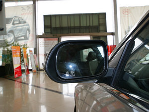 2010款2.0L 手动尊贵型 细节外观