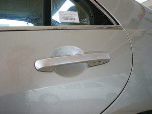 2010款2.0L 手动尊贵型 细节外观