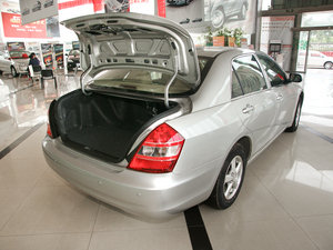 2010款2.0L 手动尊贵型 空间座椅
