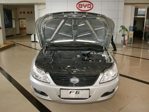 2010款2.0L 手动尊贵型 其它