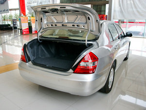 2010款2.4L 自动尊贵型 空间座椅