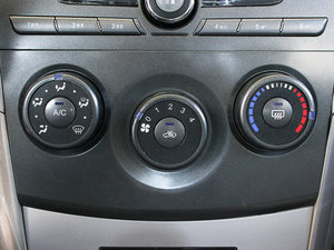 2011款1.8L CVT豪雅型 空调调节