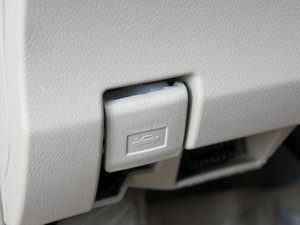 2011款1.8L CVT豪雅型 空间座椅