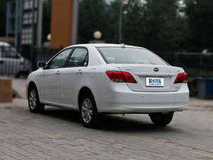 2011款锋畅版 1.5L 手动尊贵型 左后45度