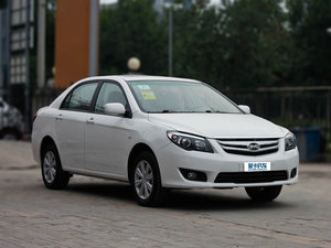 2011款锋畅版 1.5L 手动尊贵型 整体外观