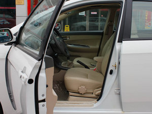 2011泩 1.5L ֶ ǰſռ