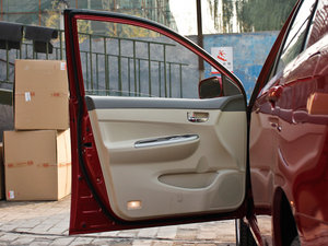 2011款新锋畅版 1.5L 手动尊贵型 驾驶位车门