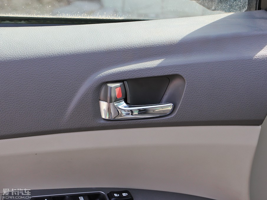 2011ȁM6 𷀰 2.0L քӺA