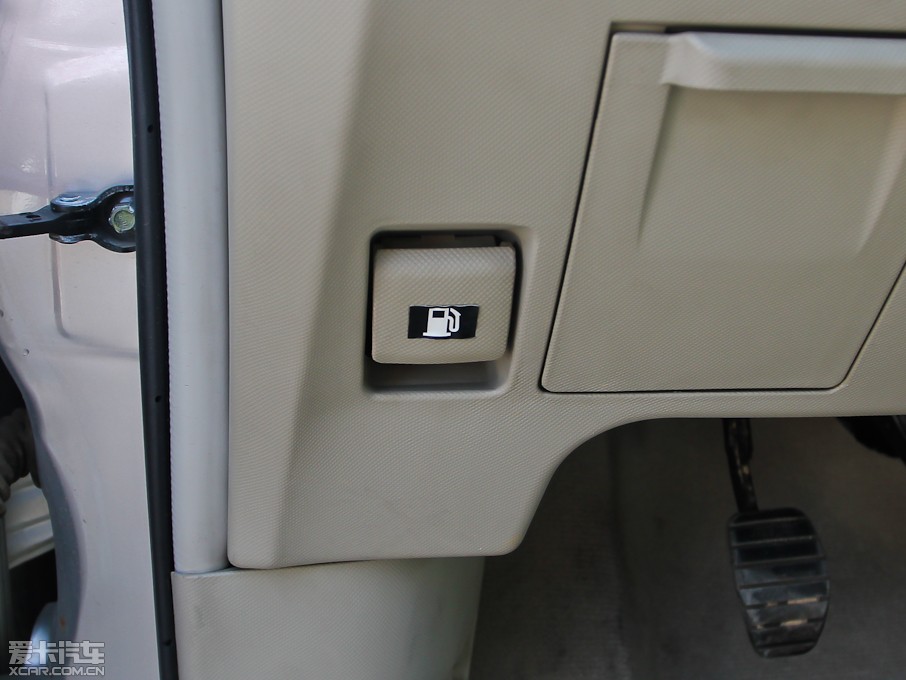 2011ȁM6 𷀰 2.0L քӺA