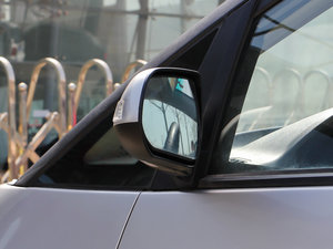 2011𷀰 2.0L քӺA ^