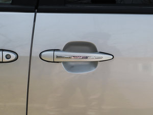 2011𷀰 2.0L քӺA ^