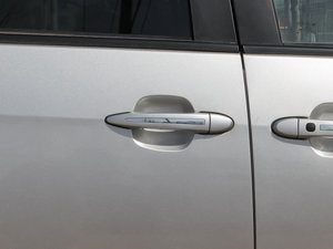 2011𷀰 2.0L քӺA ^