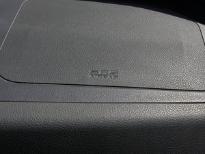 2011𷀰 2.0L քӺA g