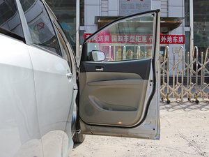 2011𷀰 2.0L քӺA g