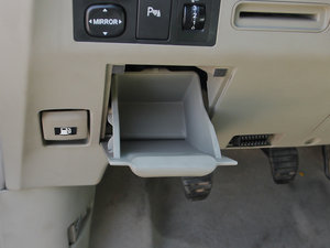 2011𷀰 2.0L քӺA g