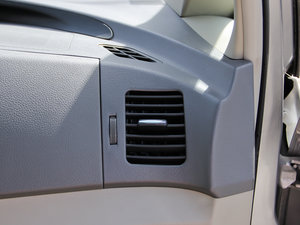 2011𷀰 2.0L քӺA п؅^