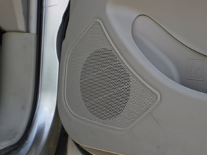 2011𷀰 2.0L քӺA п؅^